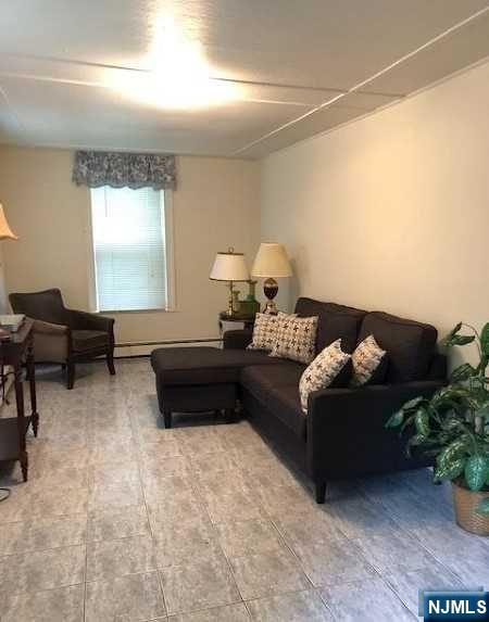 63 Manchester Avenue C - Photo 1