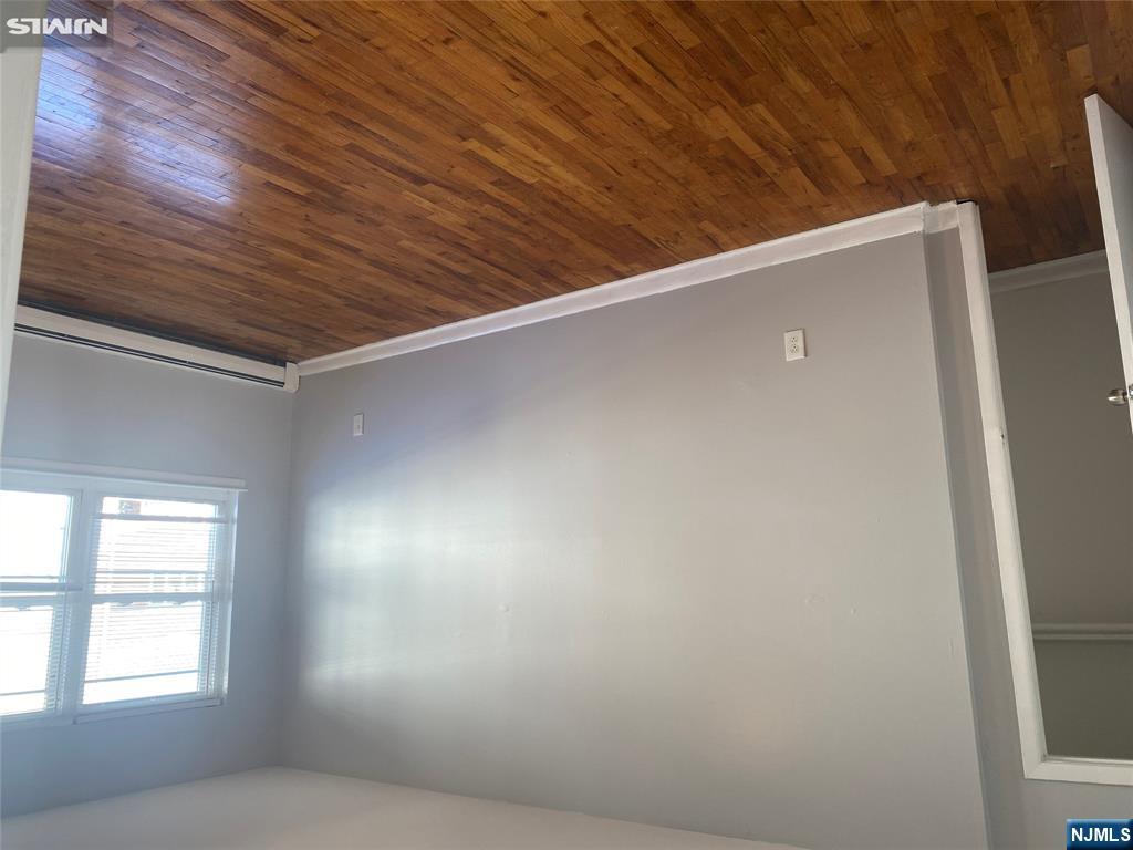 218 Cliff Street 2 - Photo 3