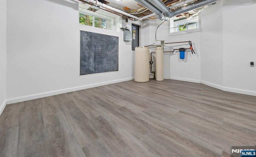 10 Delwick Lane — photo 34