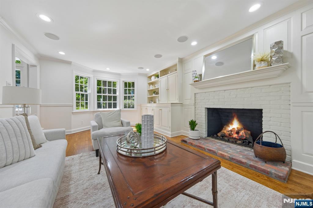 10 Delwick Lane — photo 6