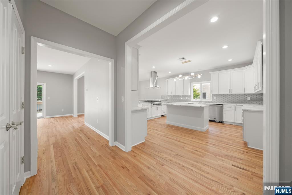 15 Laurel Avenue - Photo 4
