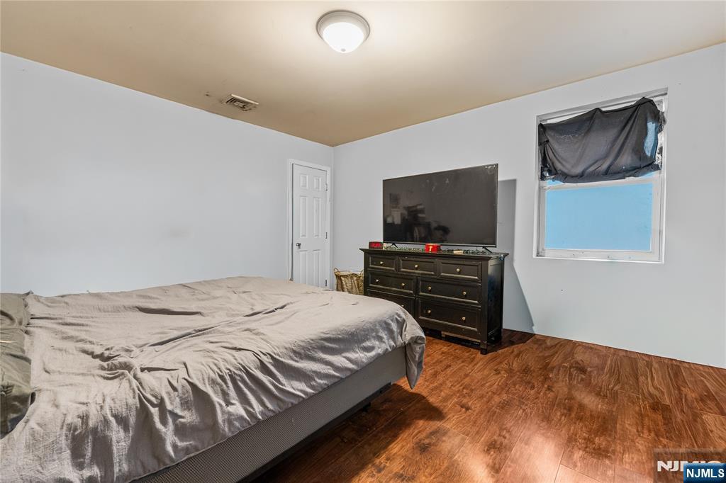 319 Harrison Avenue - Photo 3