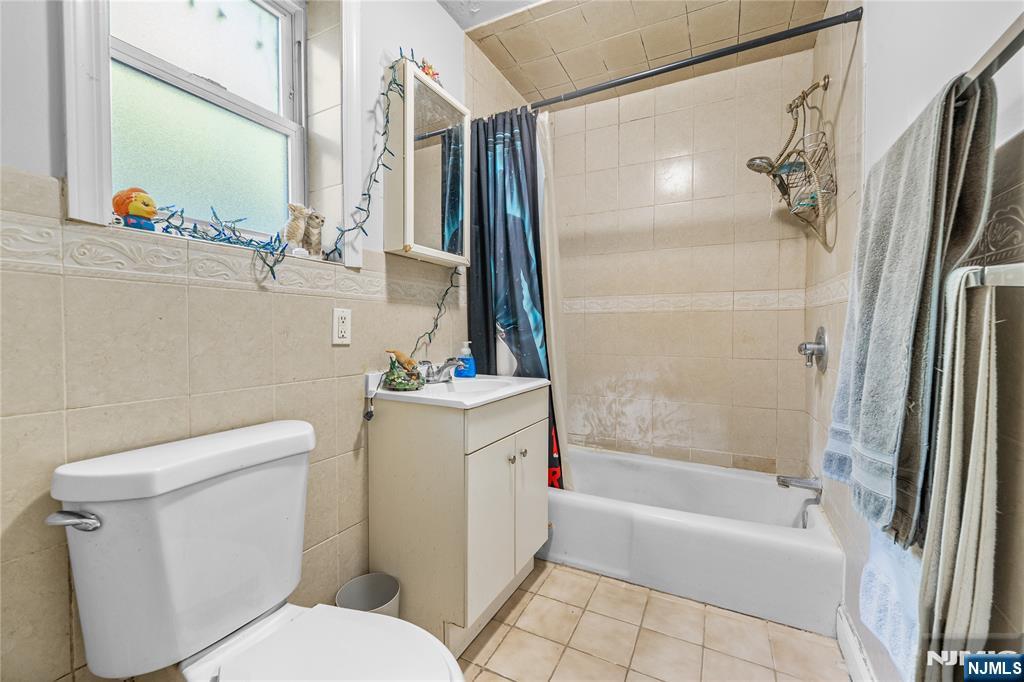 319 Harrison Avenue - Photo 4