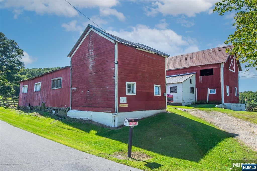 41-87 Mountain Road - Photo 4