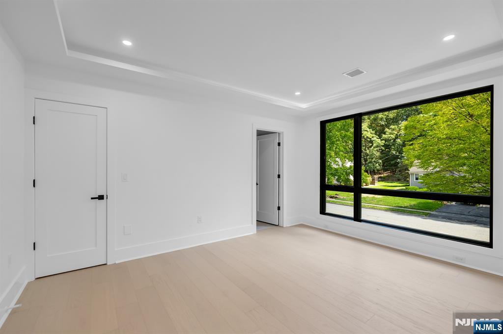 391 Burnet Place — photo 35