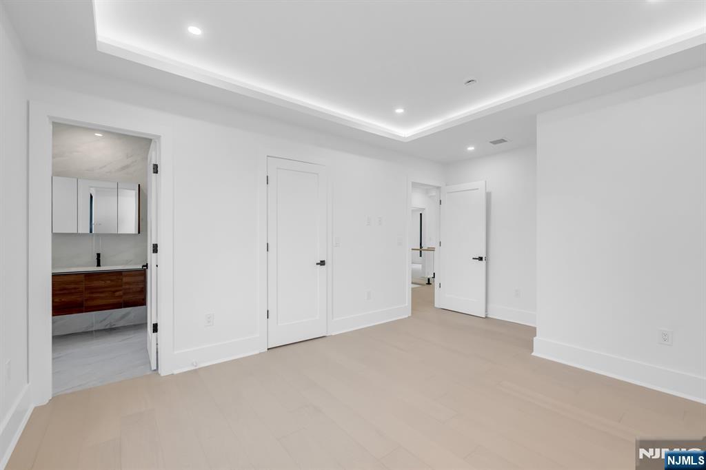 391 Burnet Place — photo 37