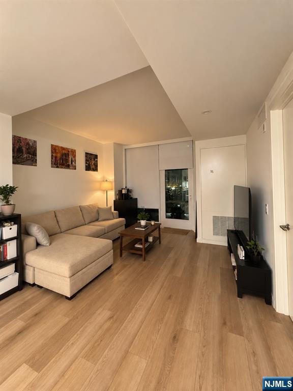 1525 Harbor Boulevard 4233 - Photo 3
