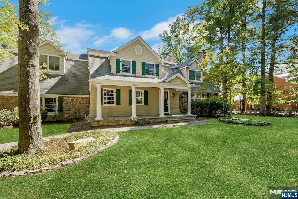 42 Warren Lane - Photo 1