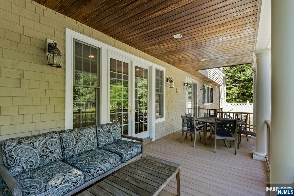 42 Warren Lane — photo 21