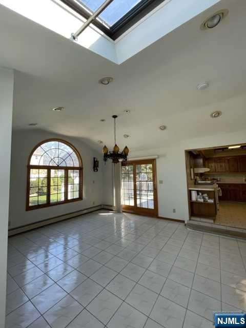 263 Phelps Avenue - Photo 2