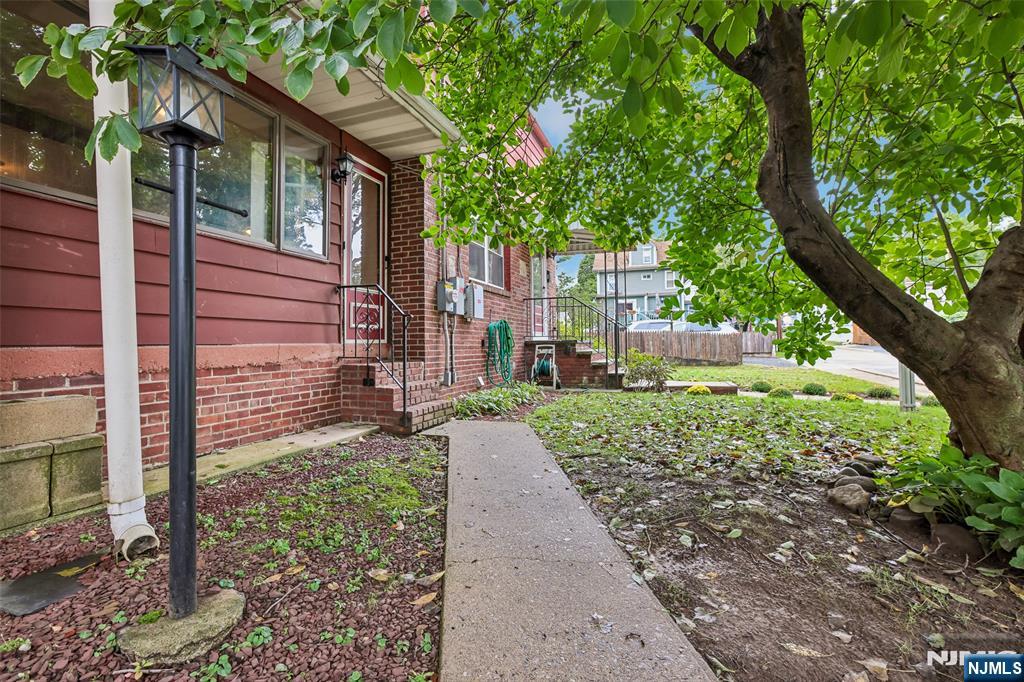 513 Chestnut Place - Photo 5
