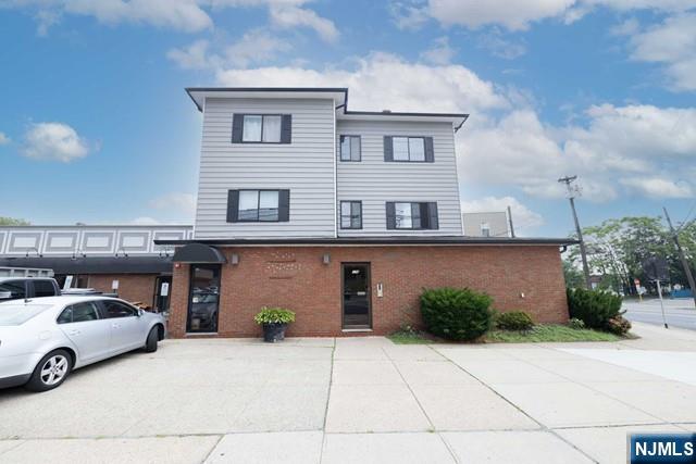 174 Washington Avenue 3 - Photo 1