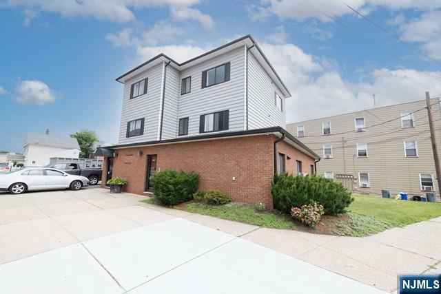 174 Washington Avenue 3 - Photo 2