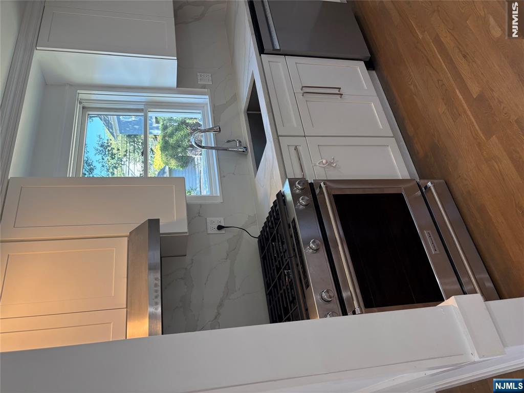 91 Columbus Drive - Photo 5
