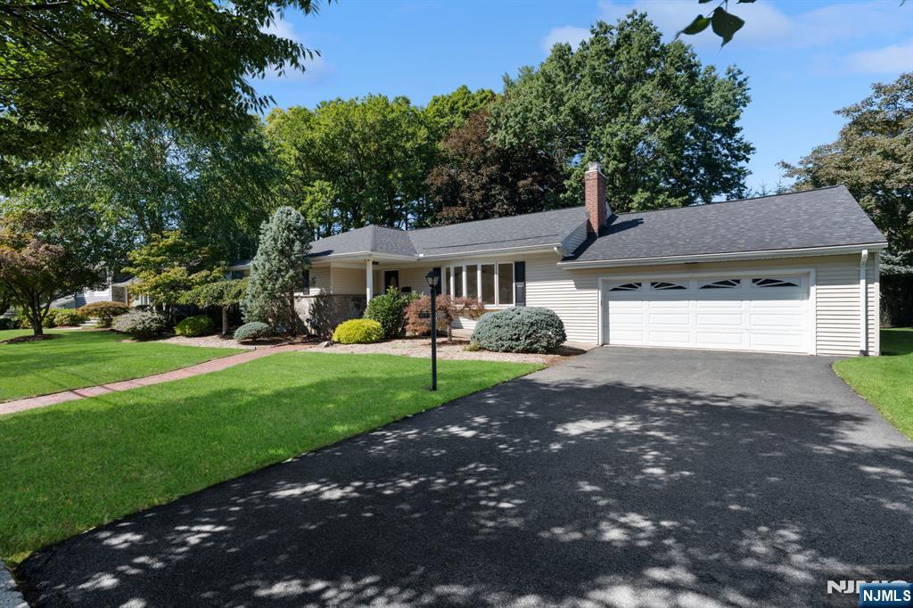 601 Iroquois Street - Photo 2