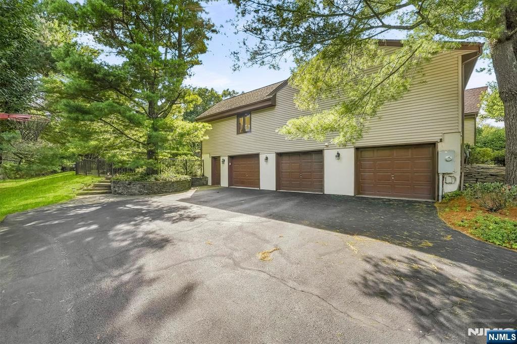 10 Baker Court - Photo 5