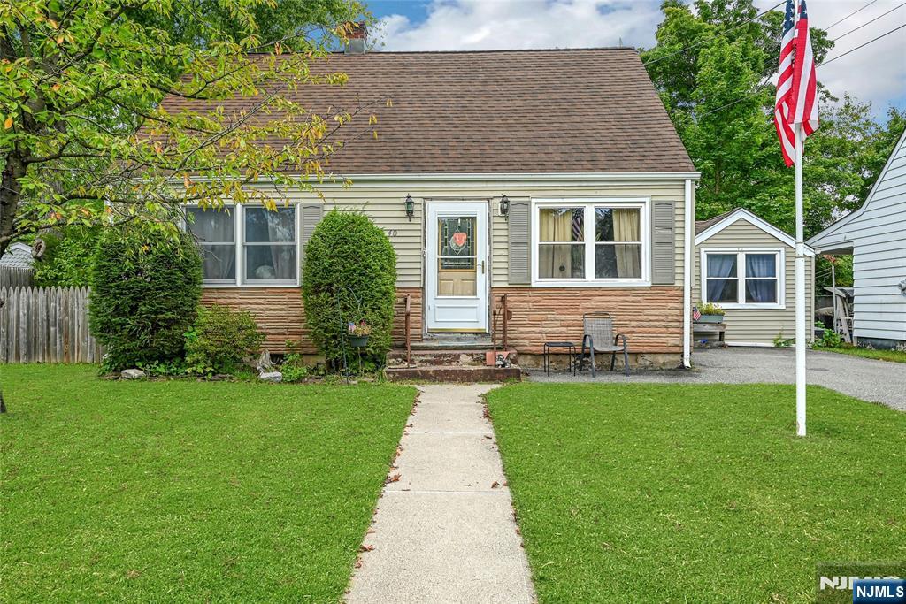 40 Wanaque Avenue - Photo 1