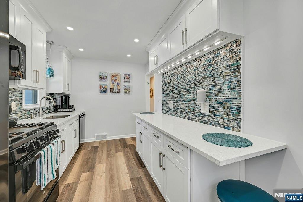 Photo 3 of Single family home for sale at 38-59 Taylor Rd, Fair Lawn, NJ 07410 | MLS# 26035265 | Listing updated on 2026-09-17