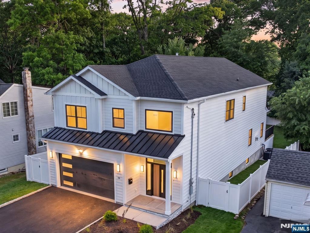 43 Oakwood Avenue - Photo 1