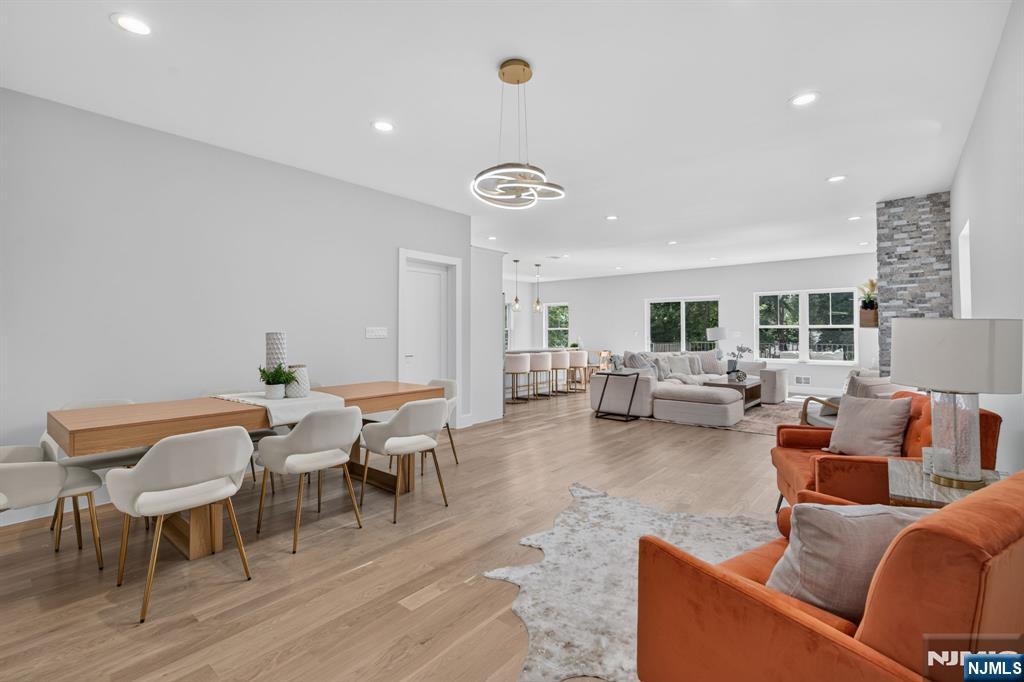 43 Oakwood Avenue - Photo 2