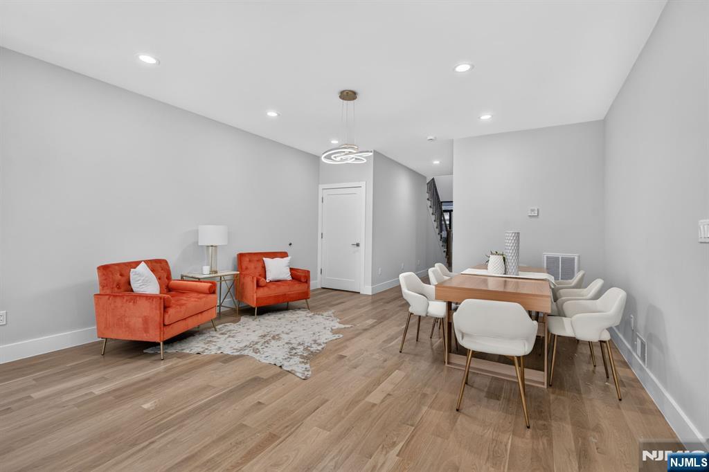 43 Oakwood Avenue - Photo 4