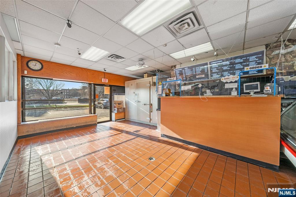 571-575 Martin Luther King Drive — photo 16