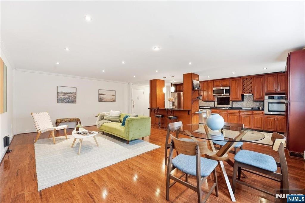 6010 Boulevard East 37 - Photo 4