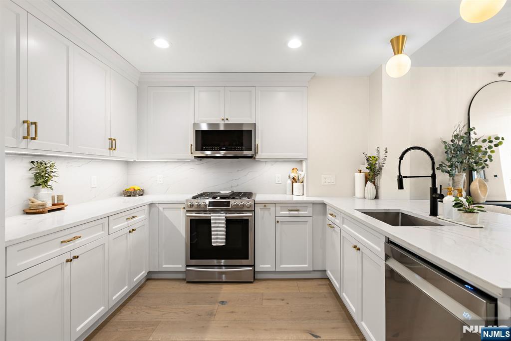 1125 Maxwell Lane 434-436 - Photo 2