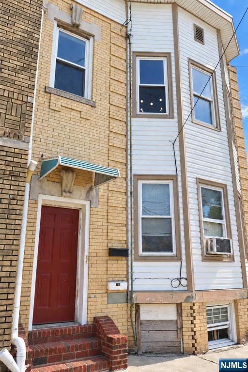104 Harrison Avenue 2 - Photo 1