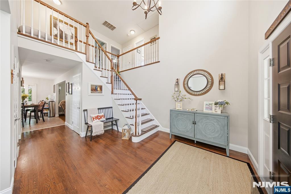 Photo 2 of Single family home for sale at 18 Metro Vista Dr, Hawthorne, NJ 07506 | MLS# 26035296 | Listing updated on 2026-10-08