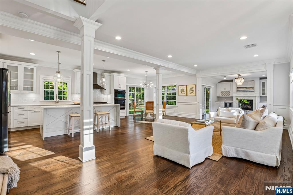 Photo 3 of Single family home for sale at 649 Westbrook Rd, Ridgewood, NJ 07450 | MLS# 26035317 | Listing updated on 2026-09-18