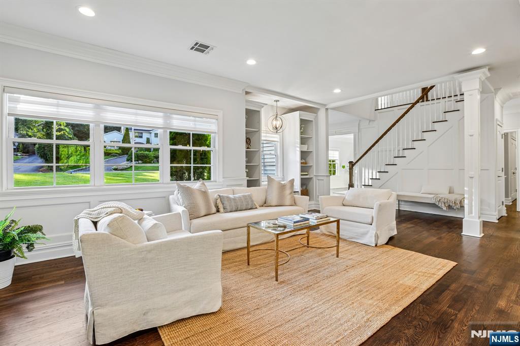 Photo 4 of Single family home for sale at 649 Westbrook Rd, Ridgewood, NJ 07450 | MLS# 26035317 | Listing updated on 2026-09-18