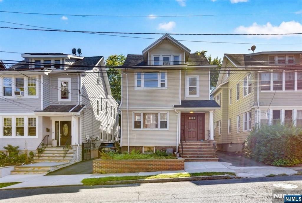 291 Madison Avenue - Photo 1