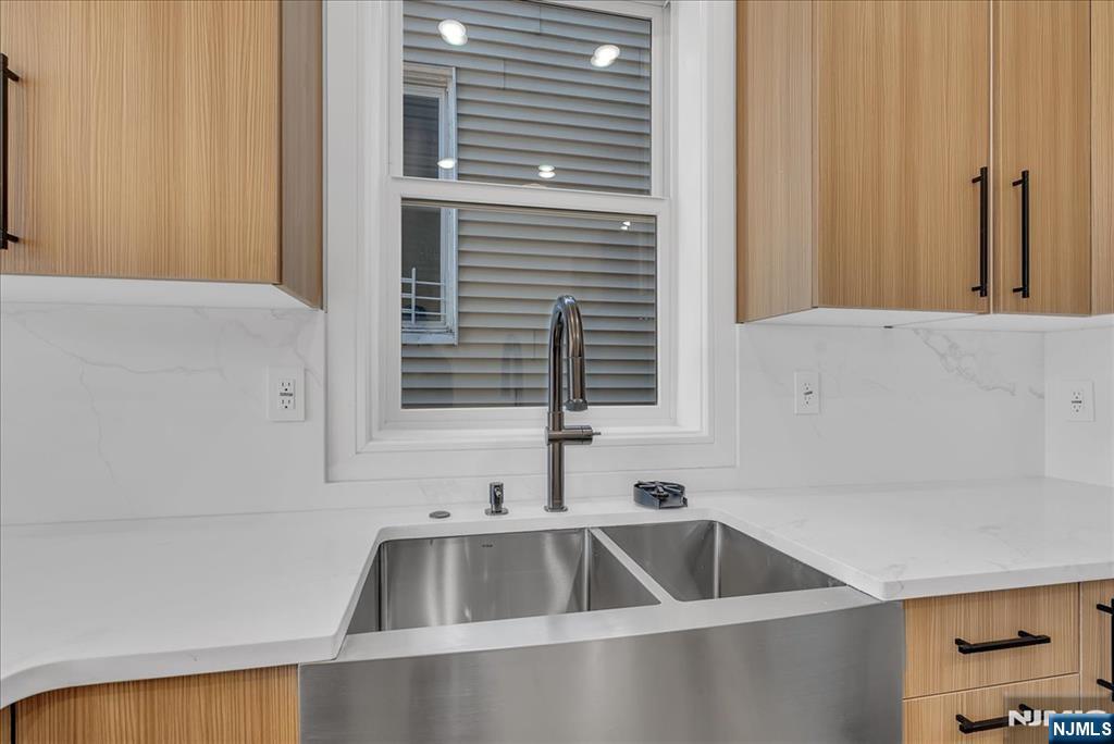 206 Clendenny Avenue 1 - Photo 5