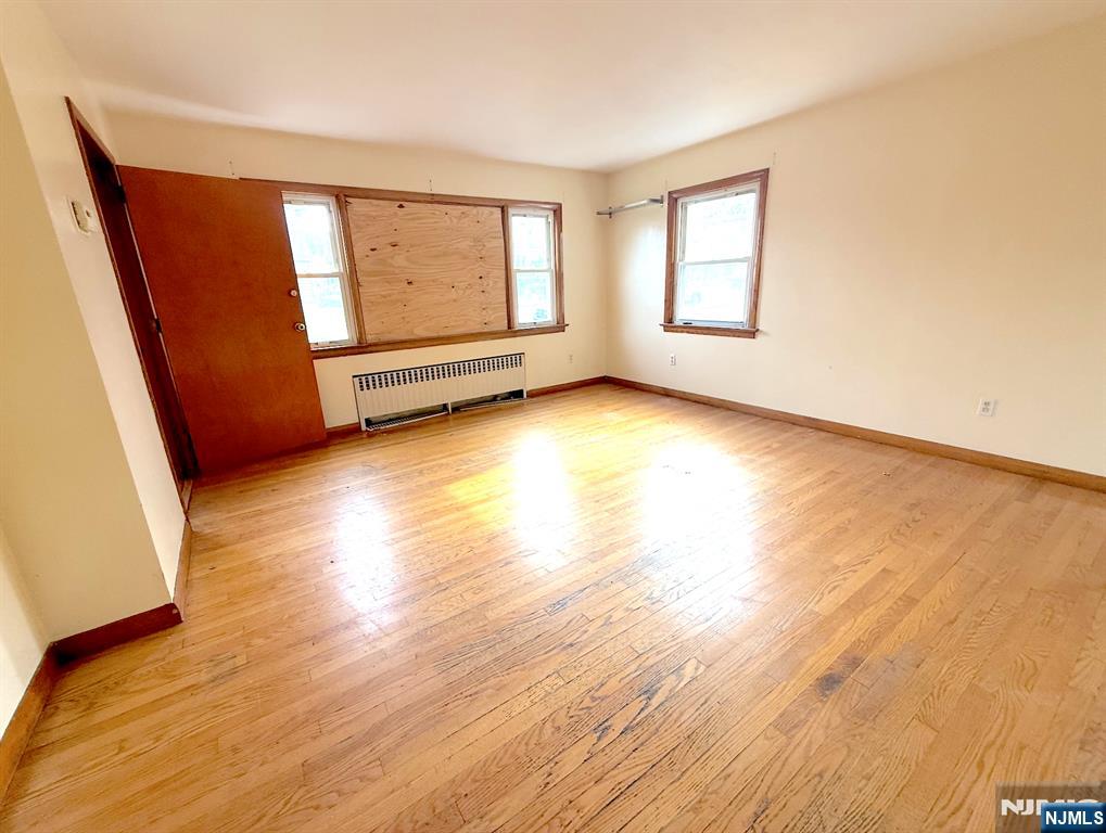 162 Sheridan Avenue - Photo 5