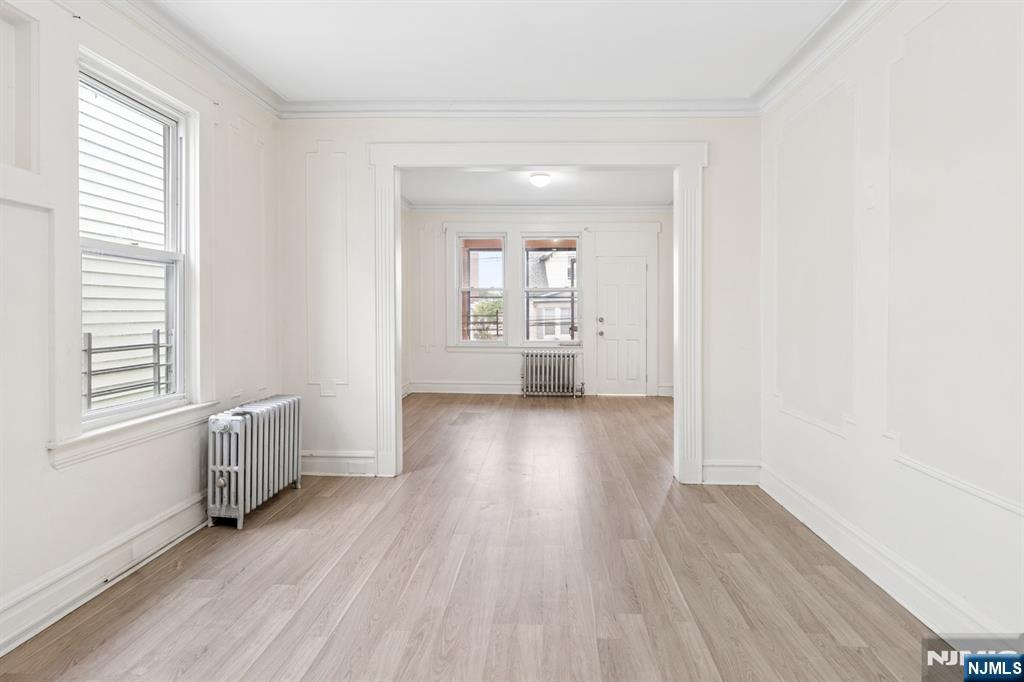 362 Myrtle Avenue 2nd Floor - Photo 5