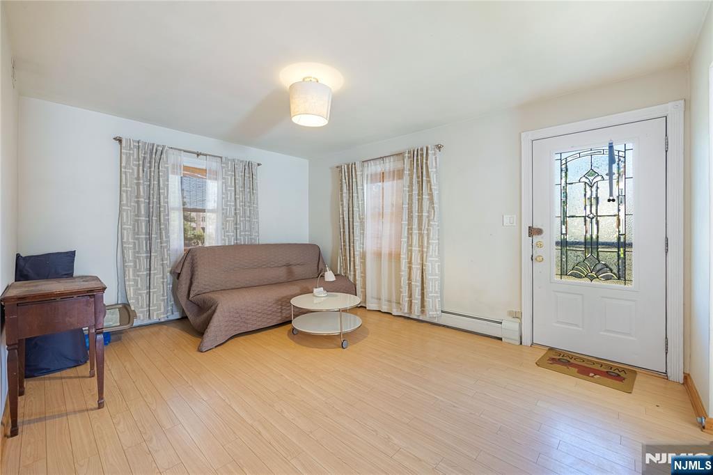 384 Main Avenue - Photo 5