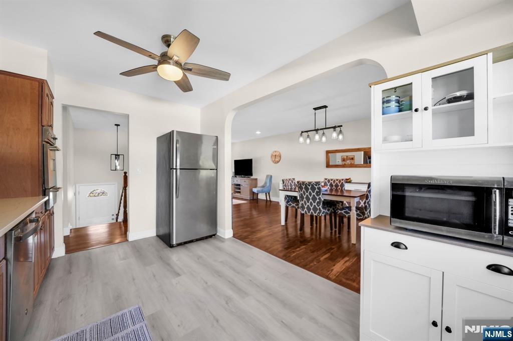 137 Hollywood Avenue - Photo 4