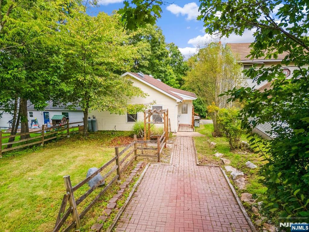 25 Tansboro Road - Photo 1