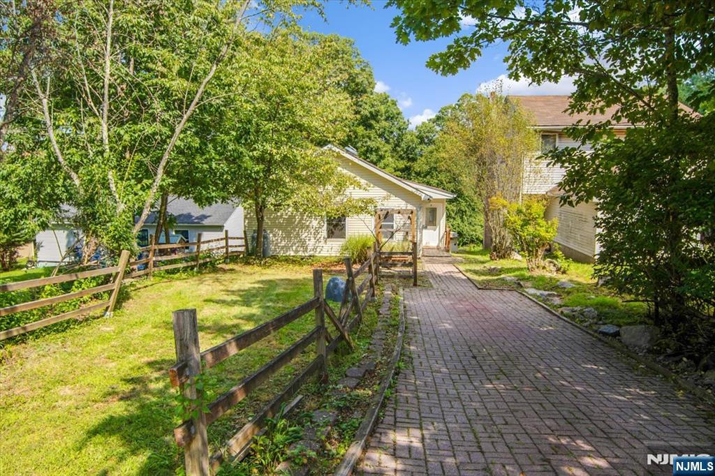 25 Tansboro Road - Photo 2