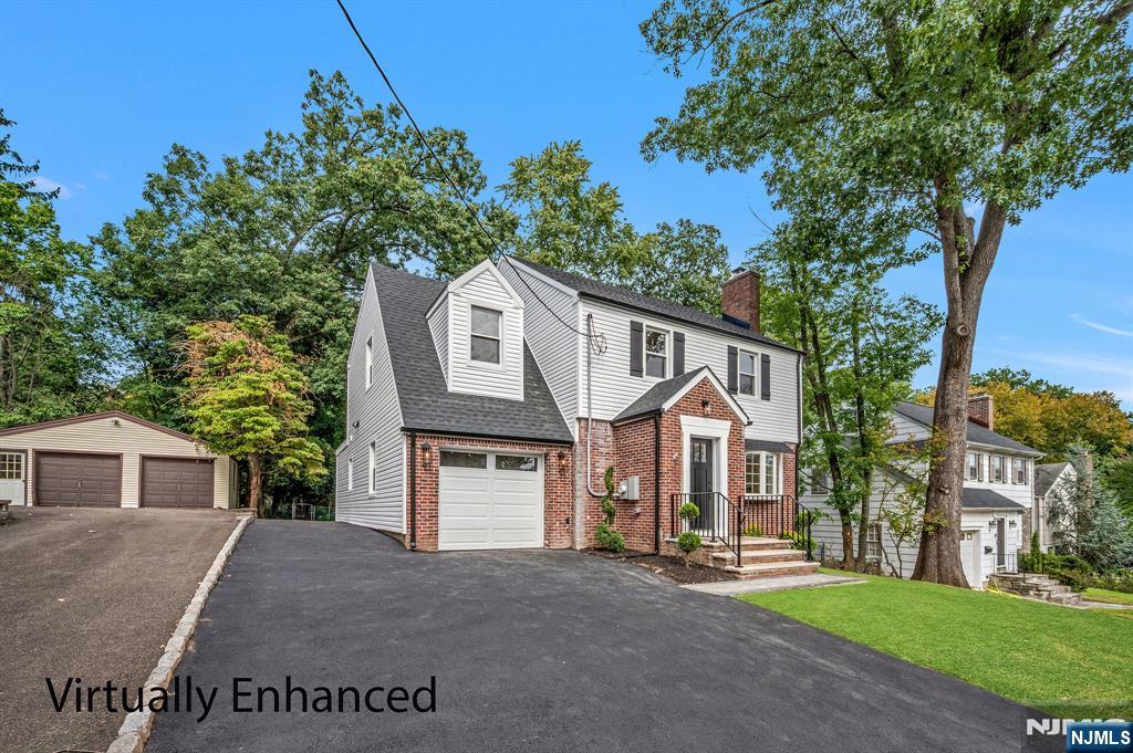 34 Howard Street - Photo 2