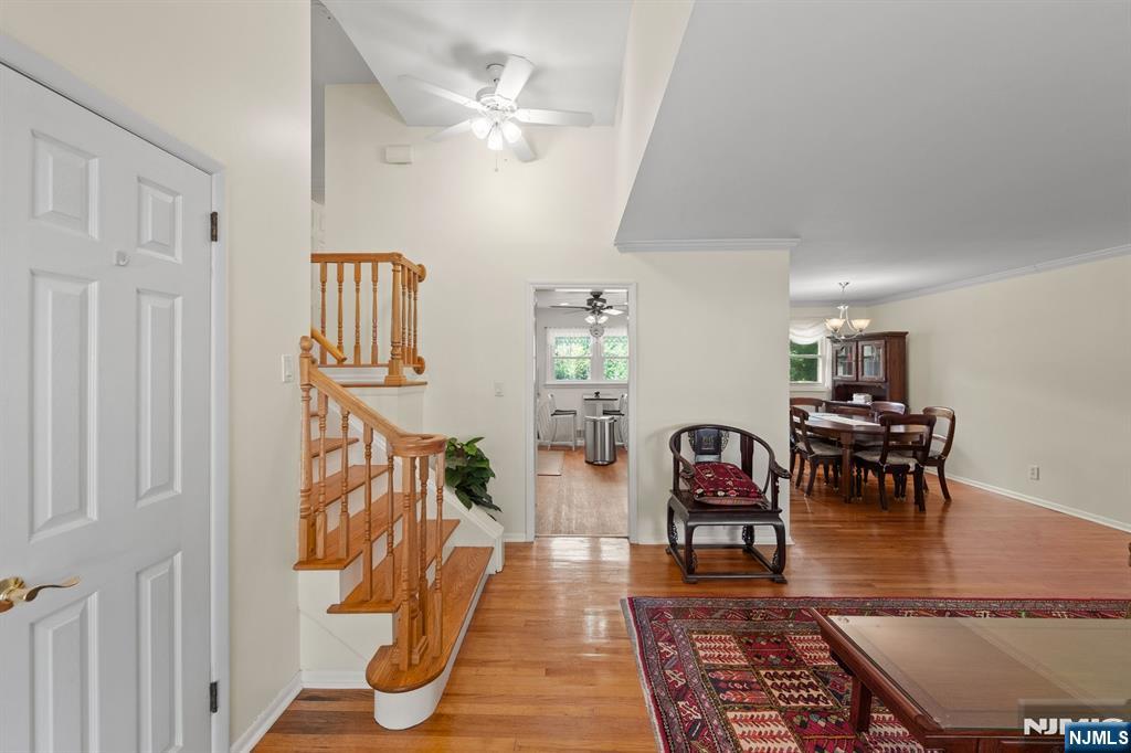 299 Charnwood Road - Photo 5