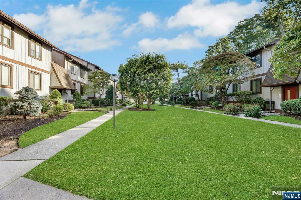 50 Rock Road B10 - Photo 2