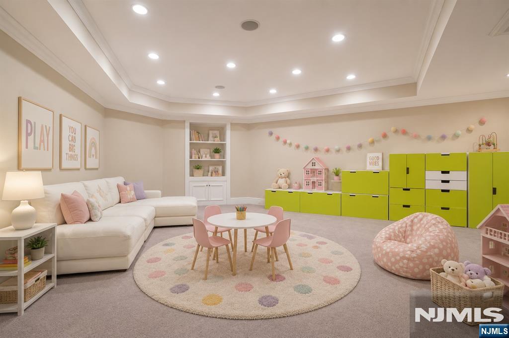 124 Essex Drive — photo 36