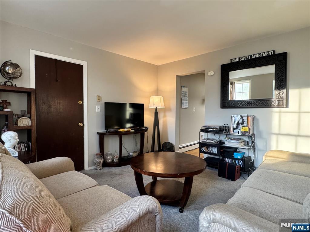 216 Jackson Avenue - Photo 2