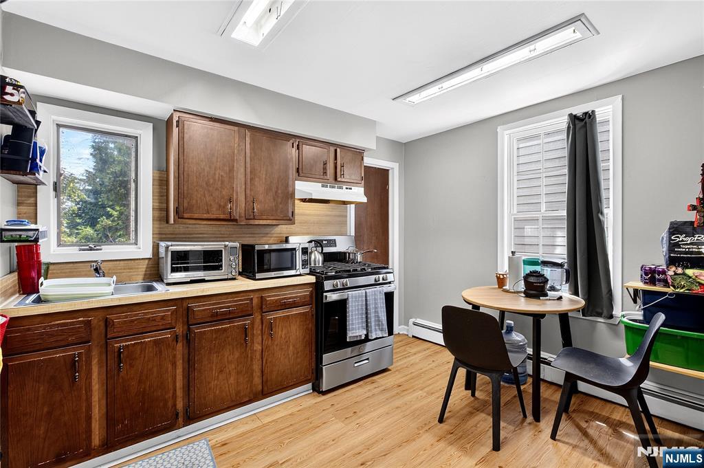 216 Jackson Avenue - Photo 4