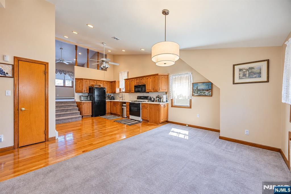 214 Newark Avenue - Photo 2