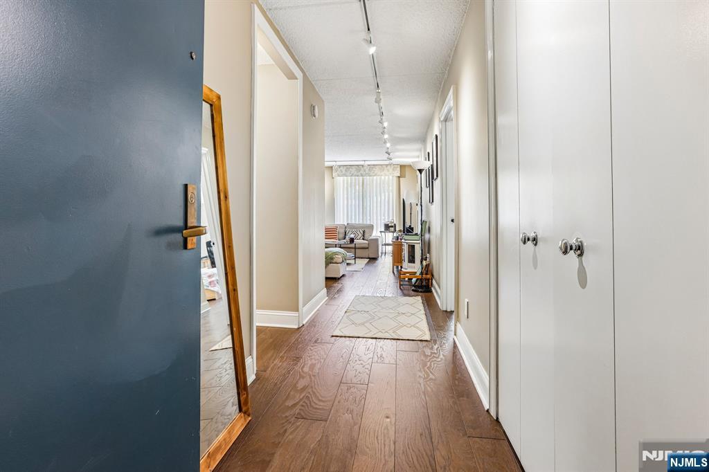 1077 River Road 205 - Photo 2