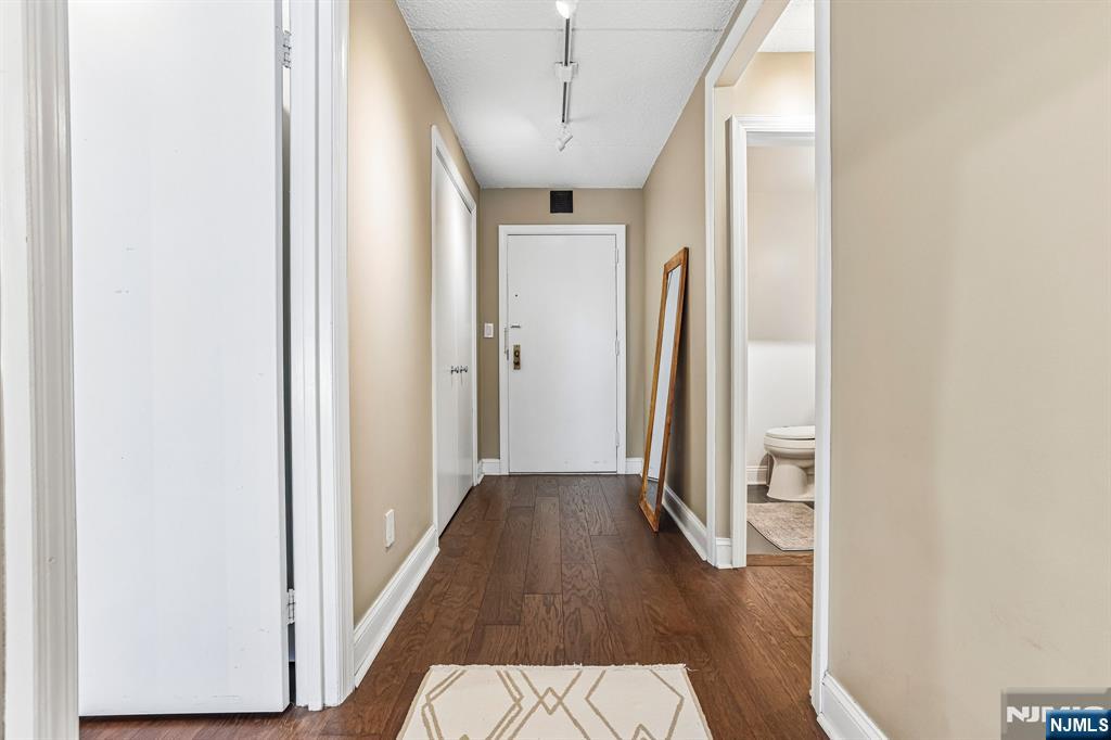 1077 River Road 205 - Photo 4