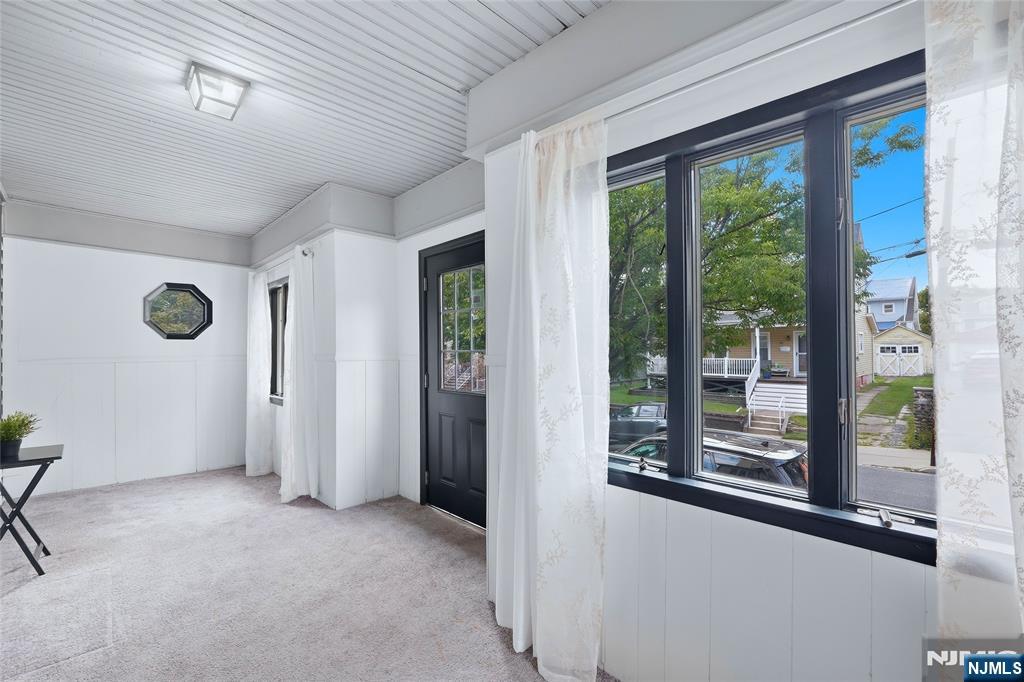 66 Washington Place - Photo 3